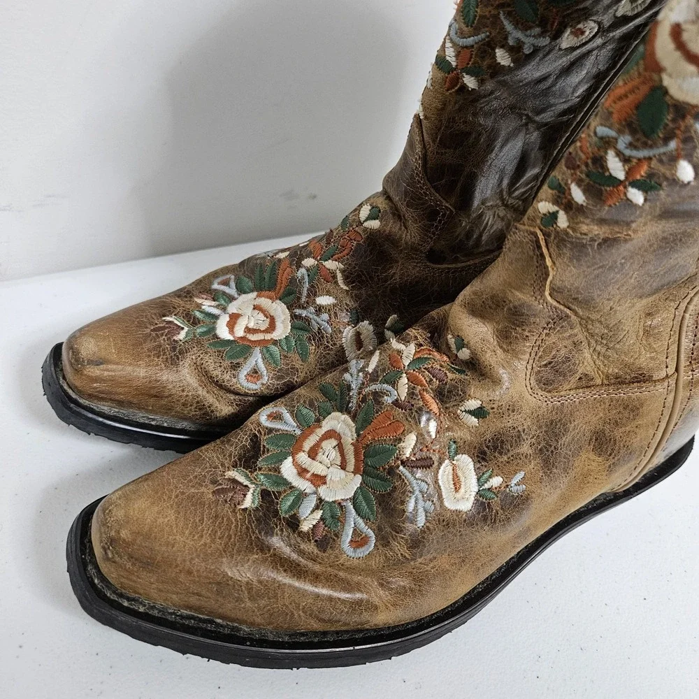 Shyanne MAISIE Floral Embroidered Leather Snip Toe Western Boots Women Boho 4.0D - Picture 4 of 8